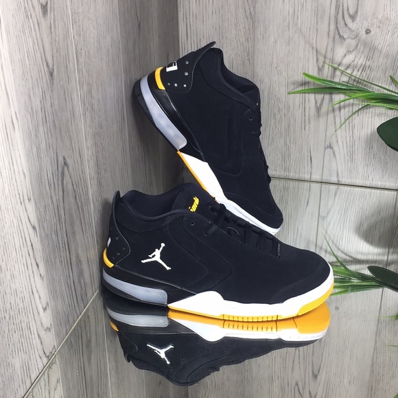 ❤️ Nike Jordan Big Fund black/white-universit gold - Picture 4 of 8